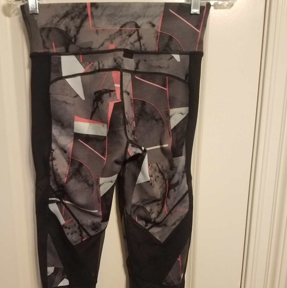 Sweaty Betty XS Crop leggings
